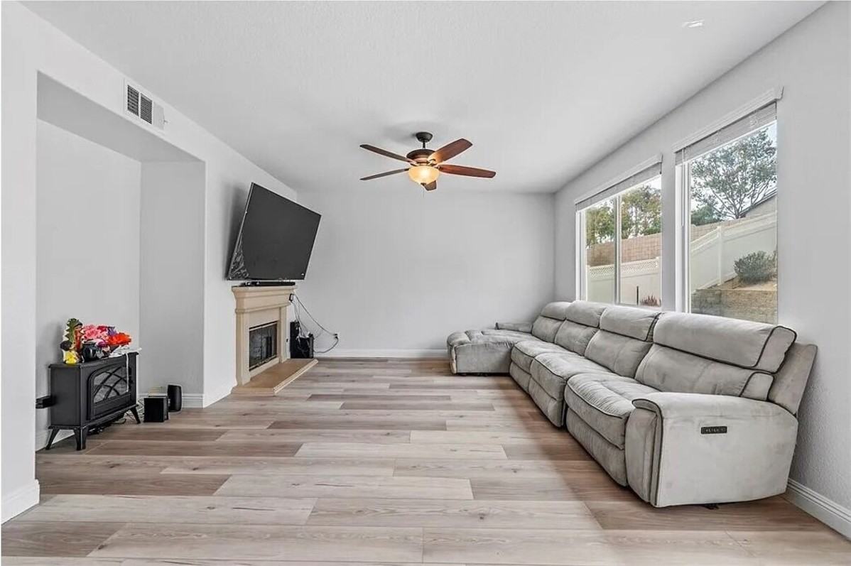 23426 Mariner Way #1 - Photo 4 of 6