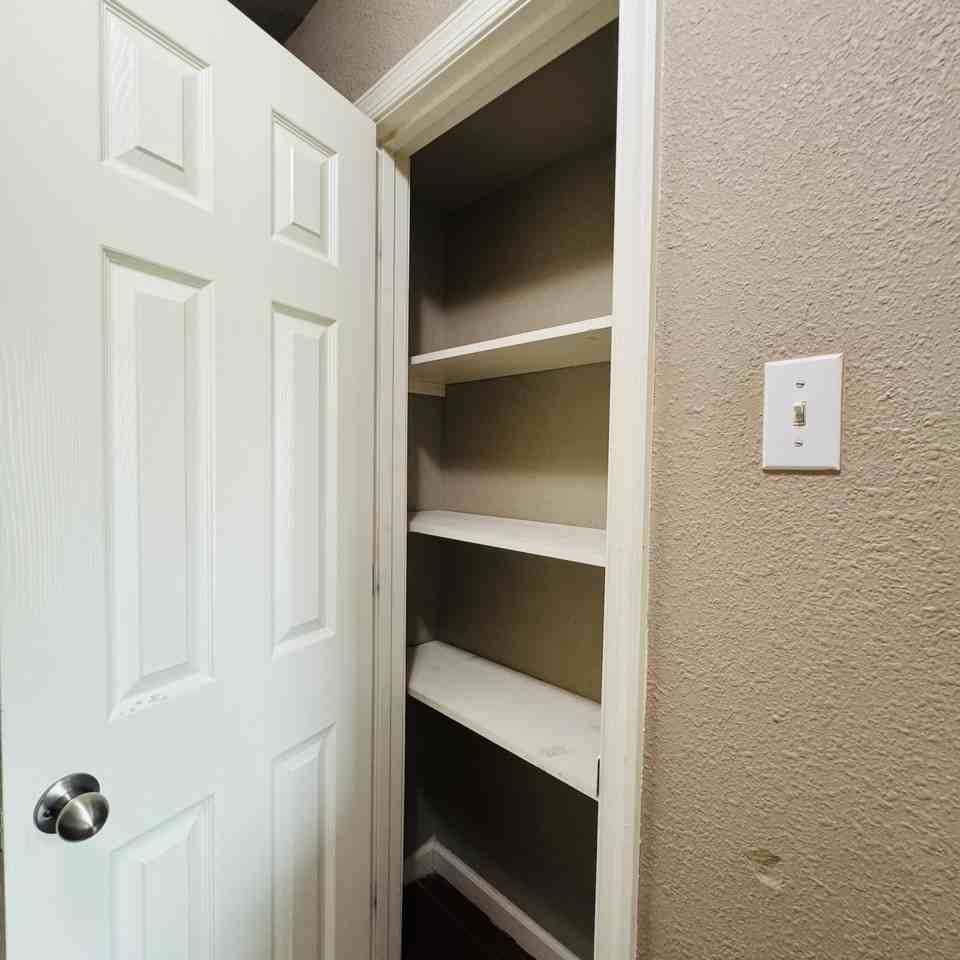 274 Prince Hall Ln - Photo 6 of 21