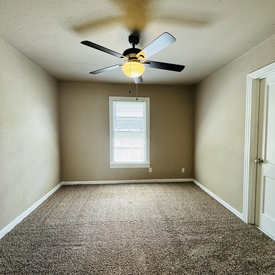 1808 N 19th St - Photo 6 of 13