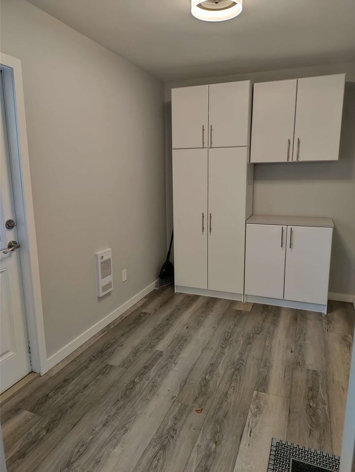 634 Pritchard Rd #1 - Photo 4 of 17