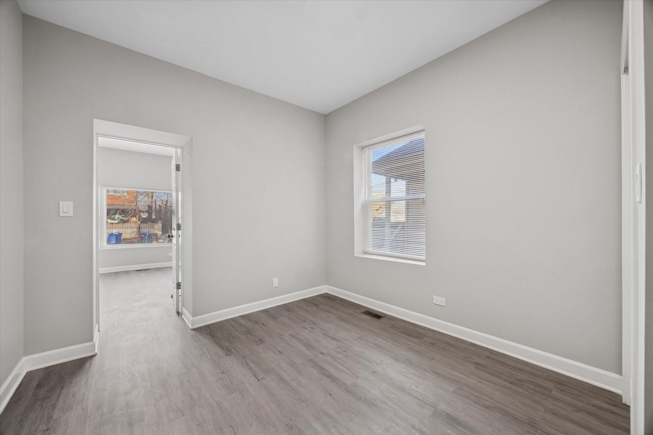 8018 S Harvard Ave #1 - Photo 5 of 49