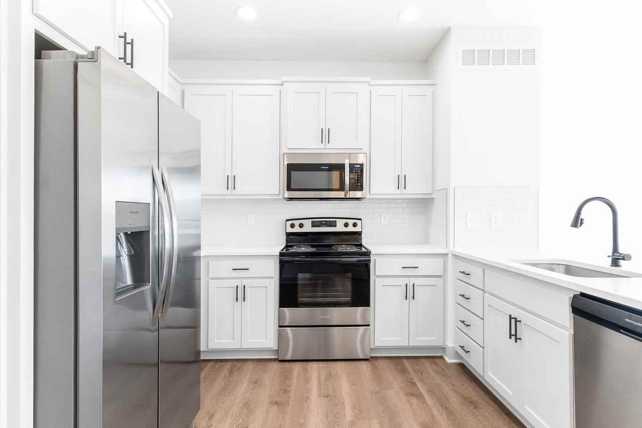 8517 Hammond St #9D - Photo 2 of 50