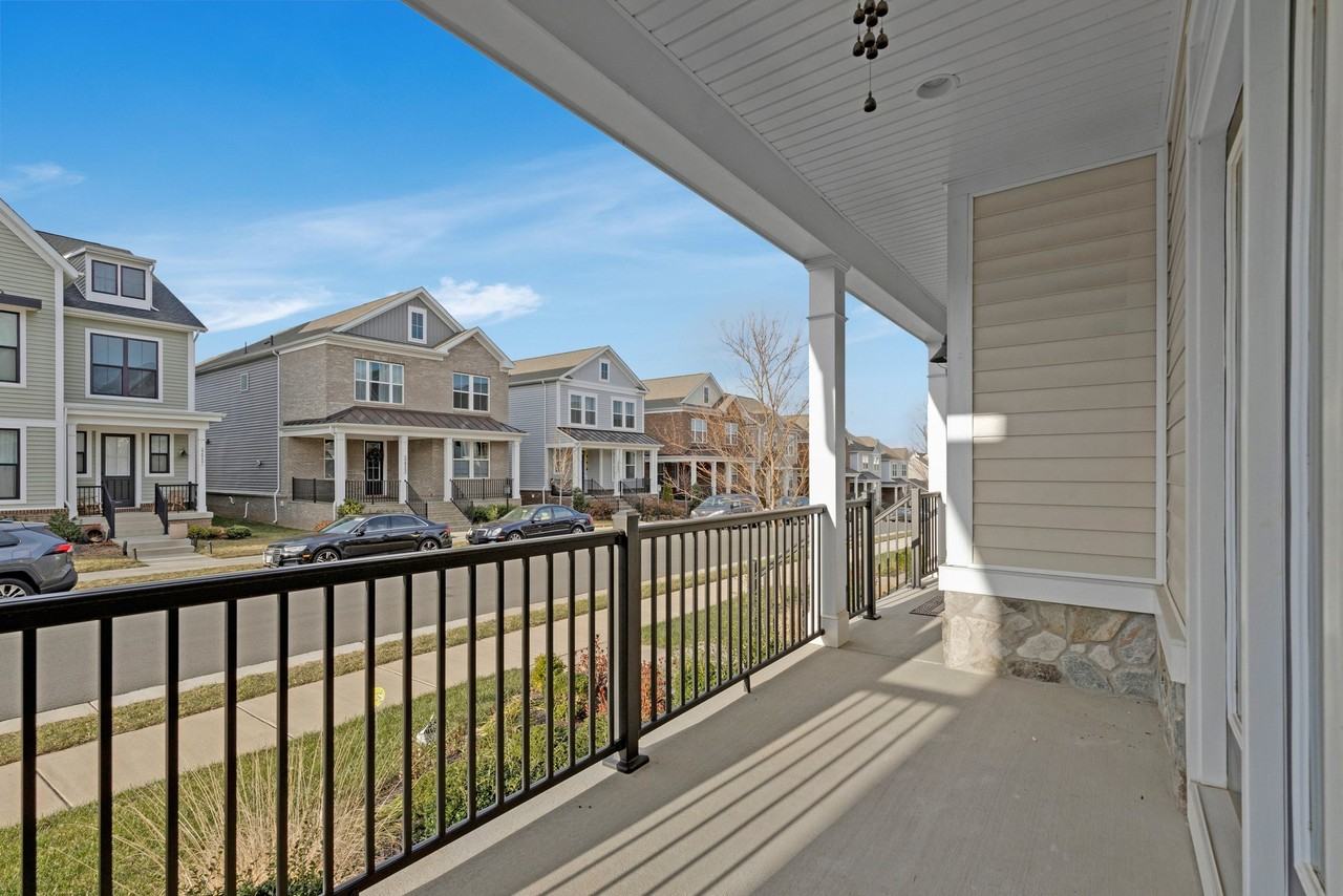 22956 Aurora View Dr #1 - Photo 4 of 50