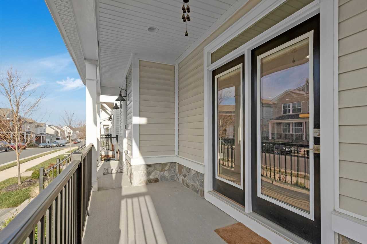 22956 Aurora View Dr #1 - Photo 5 of 50