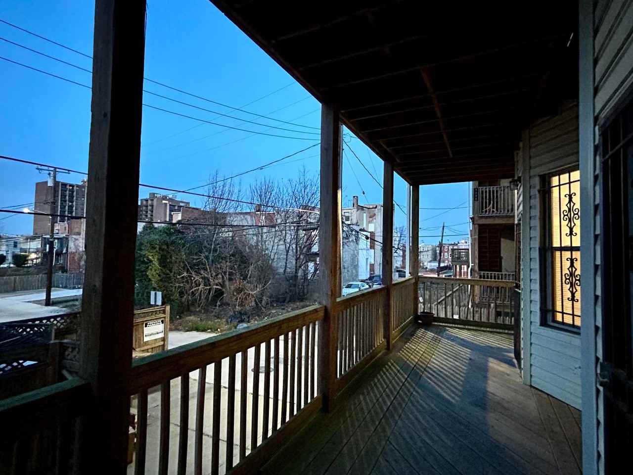 2401 Brookfield Ave - Photo 7 of 42