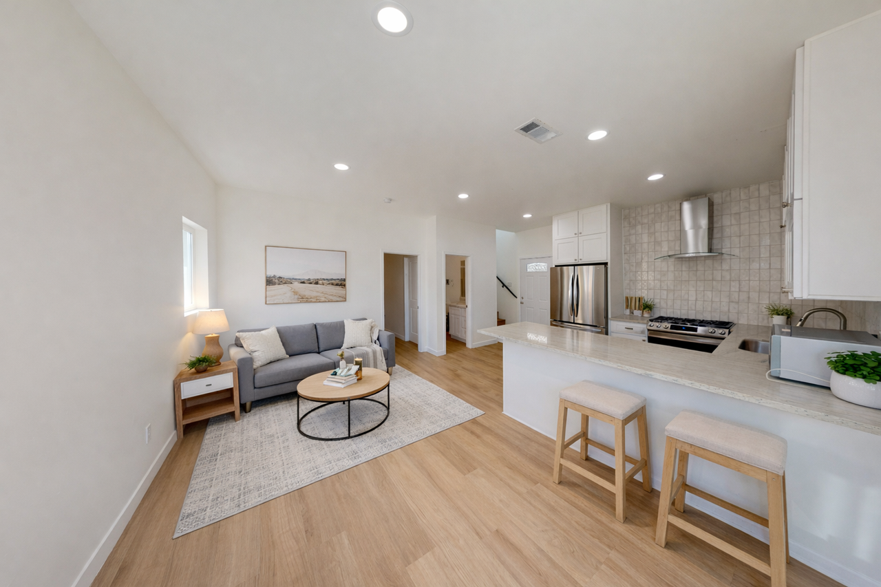 4822 63rd St - Photo 5 of 17