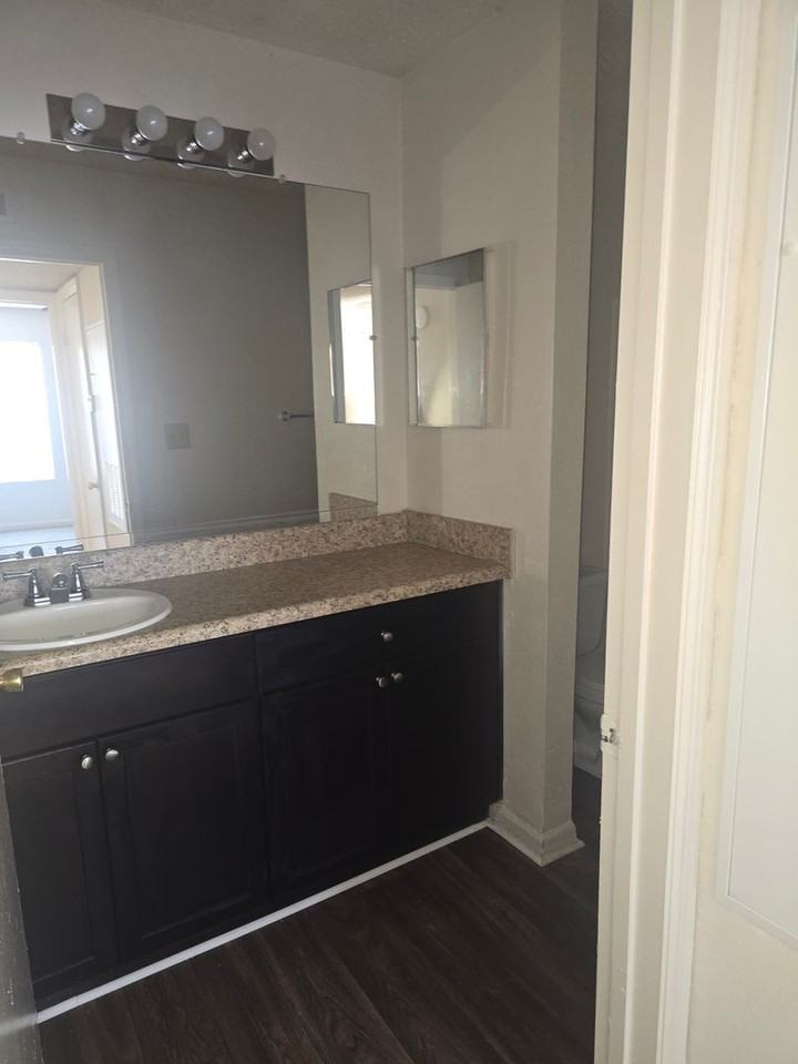 639 Garden Walk Boulevard - Photo 6 of 13