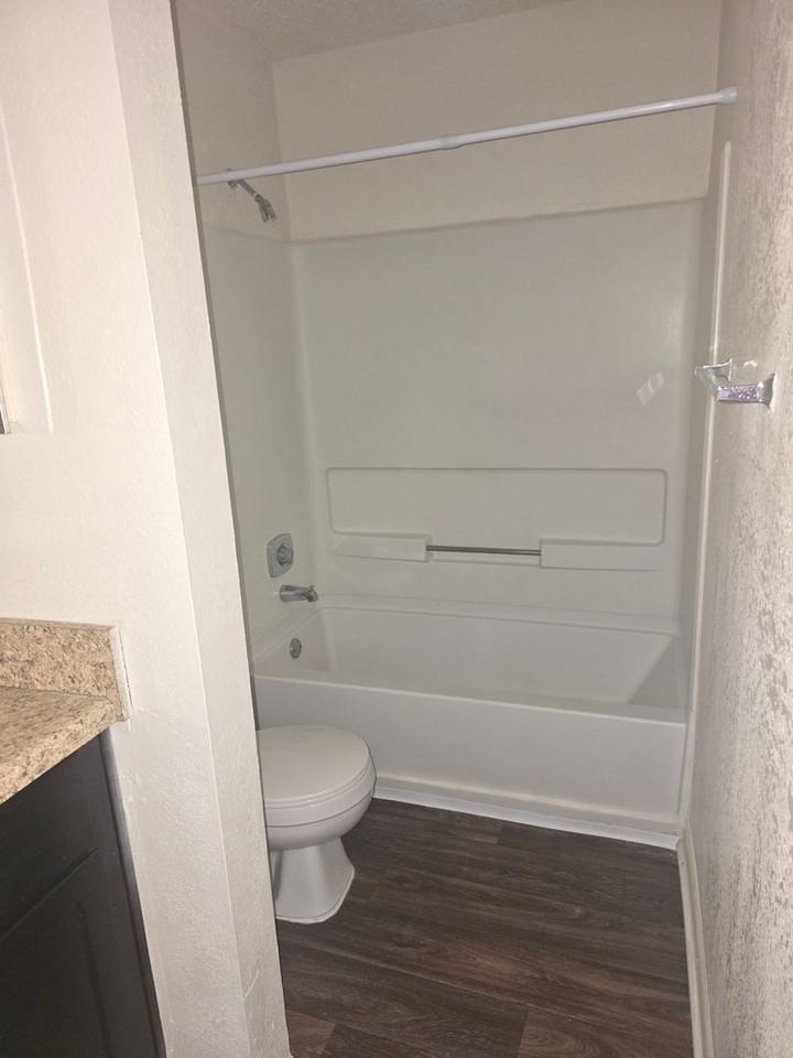 639 Garden Walk Boulevard - Photo 7 of 13