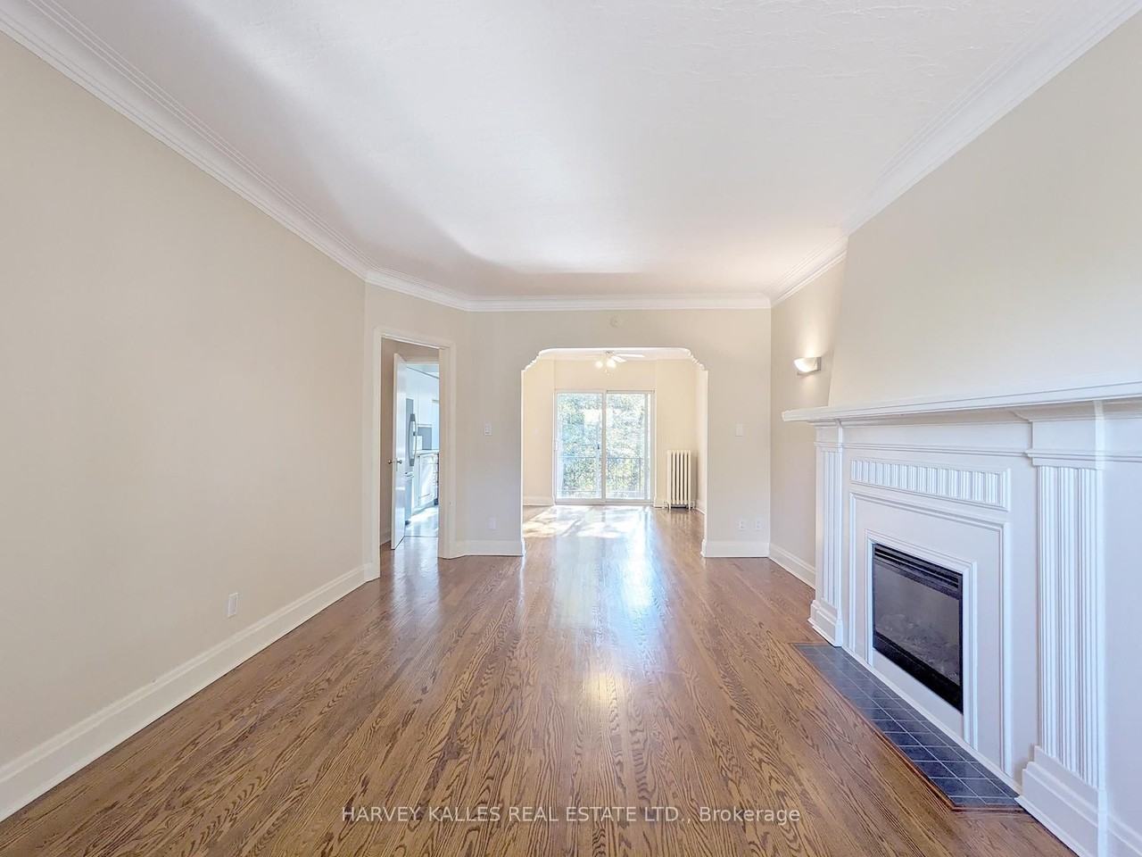 95 Chatsworth Drive - Photo 5 of 17