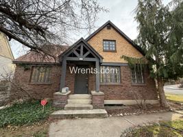 featured image of 2225 S Madison St