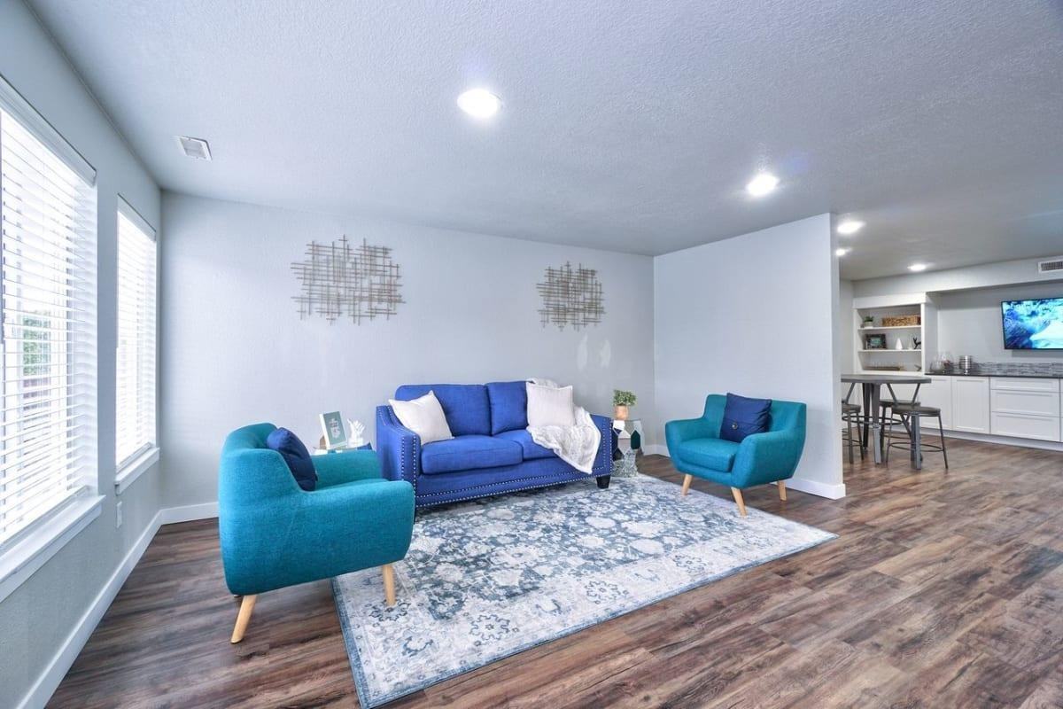 900 Ne Minnehaha St - Photo 7 of 19