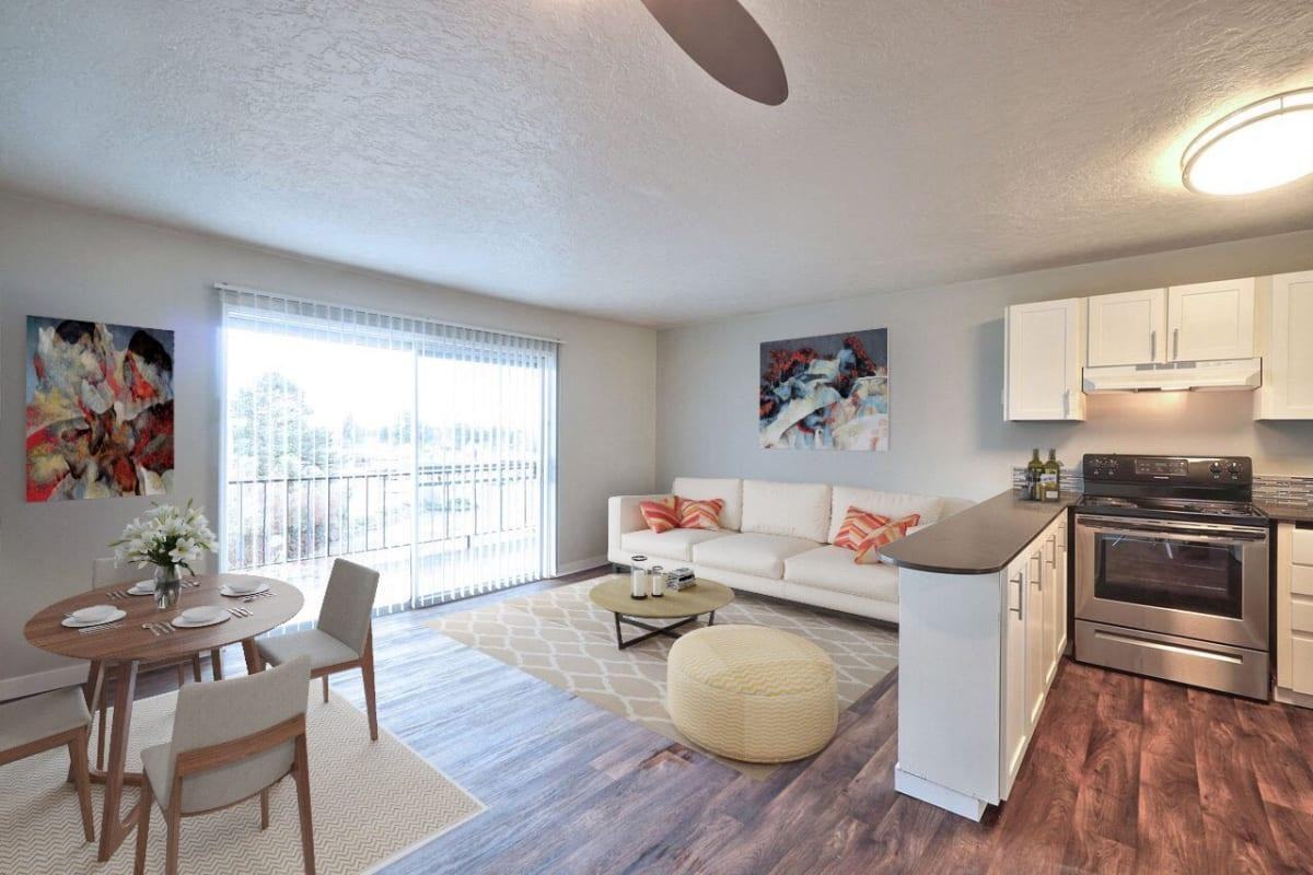 900 Ne Minnehaha St - Photo 2 of 19