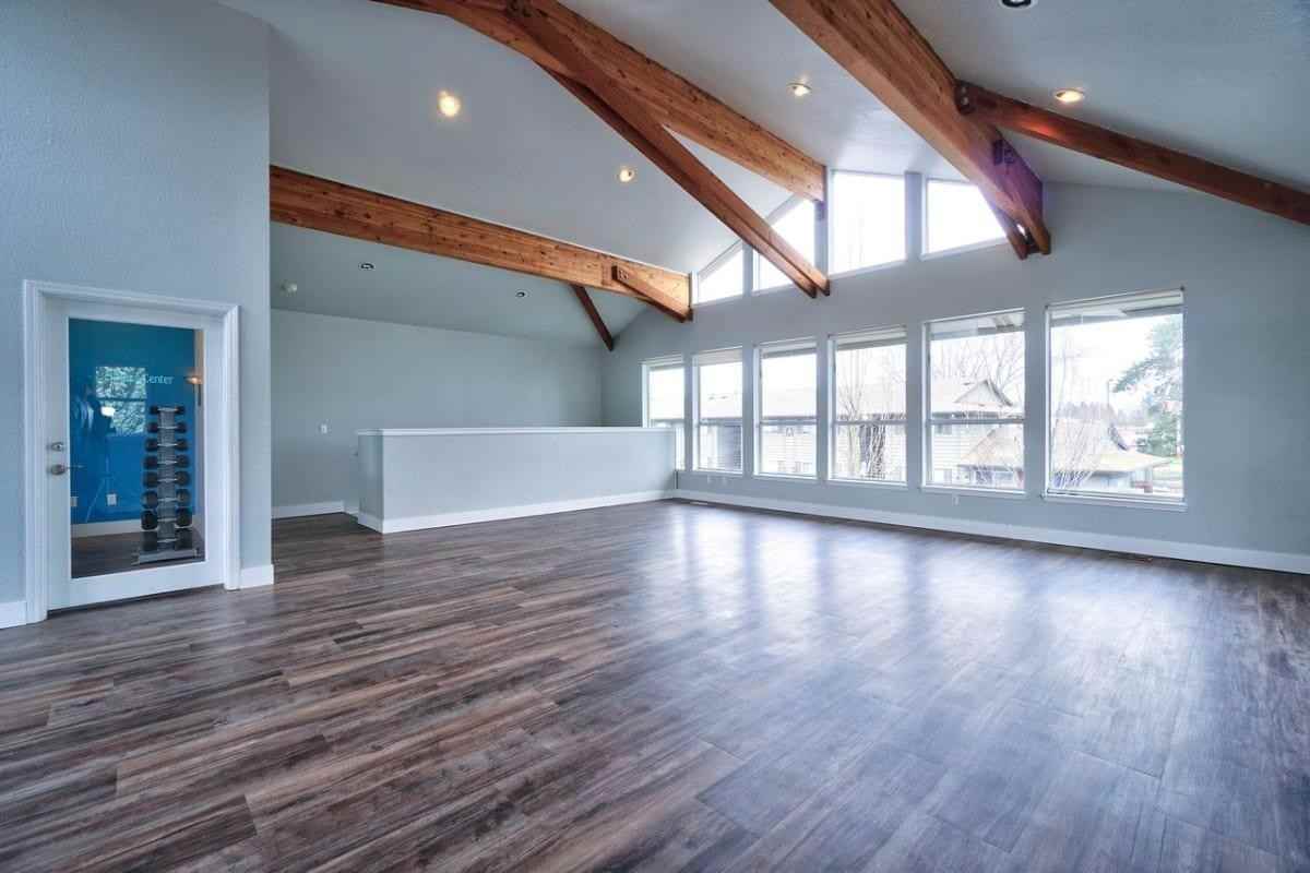 900 Ne Minnehaha St - Photo 4 of 23