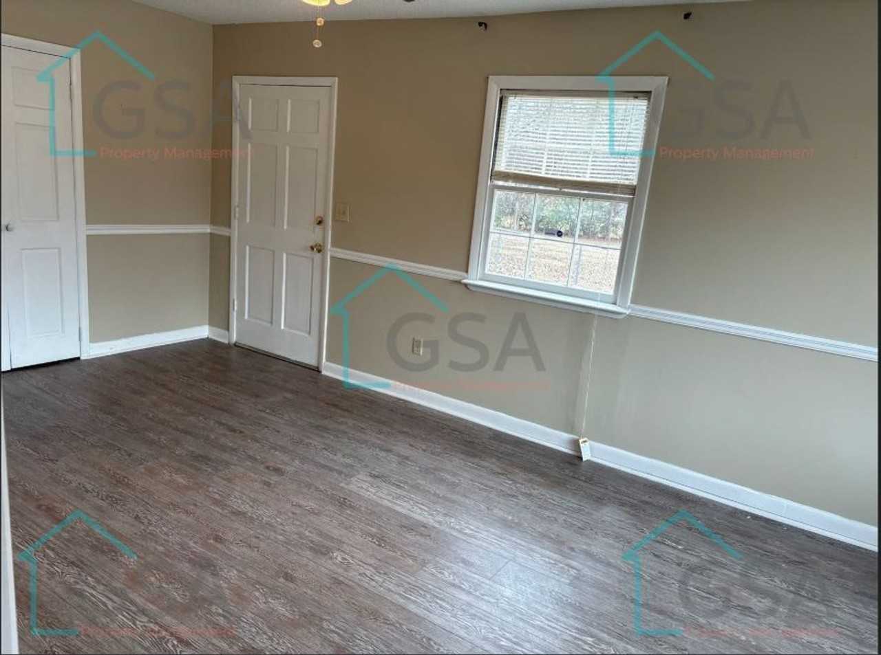 Crown Properties, LLC - Photo 4 of 18