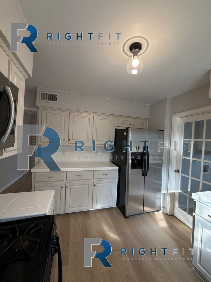 5152 Verdun Dr - Photo 5 of 12