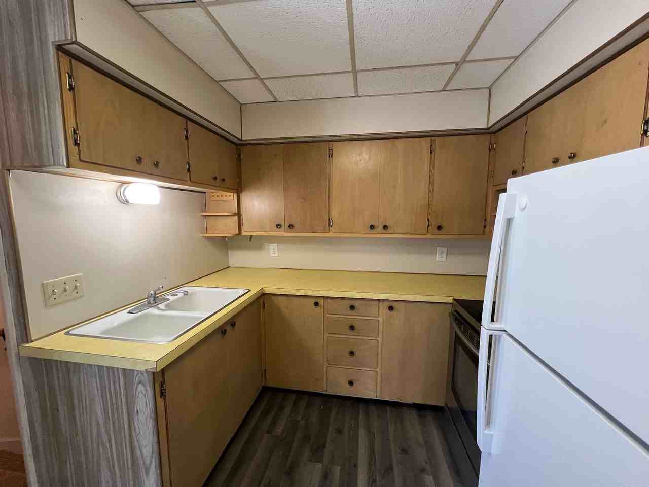 406 S 6th Ave - Photo 3 of 11