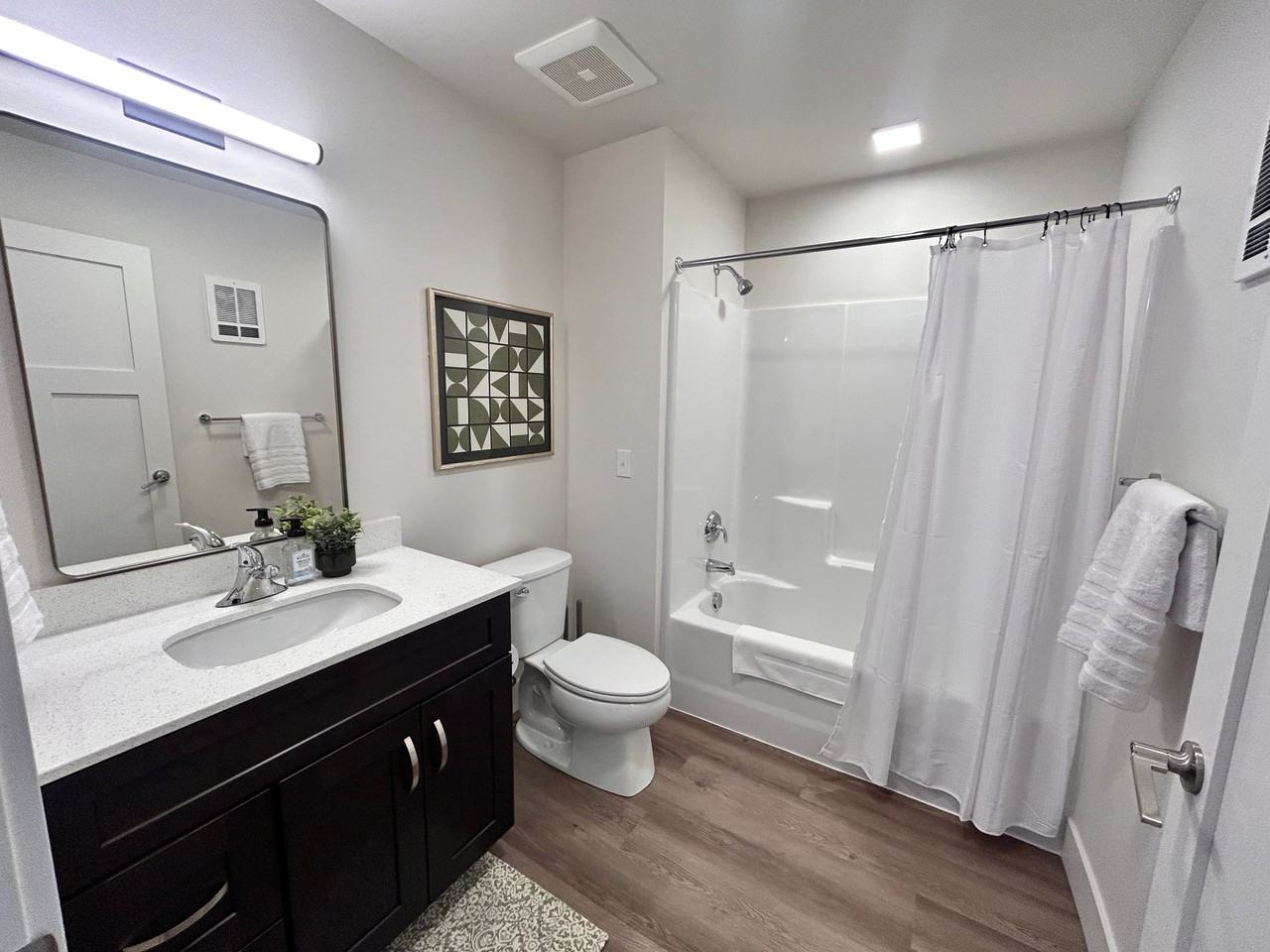 Fairways Apartments - Photo 3 of 16