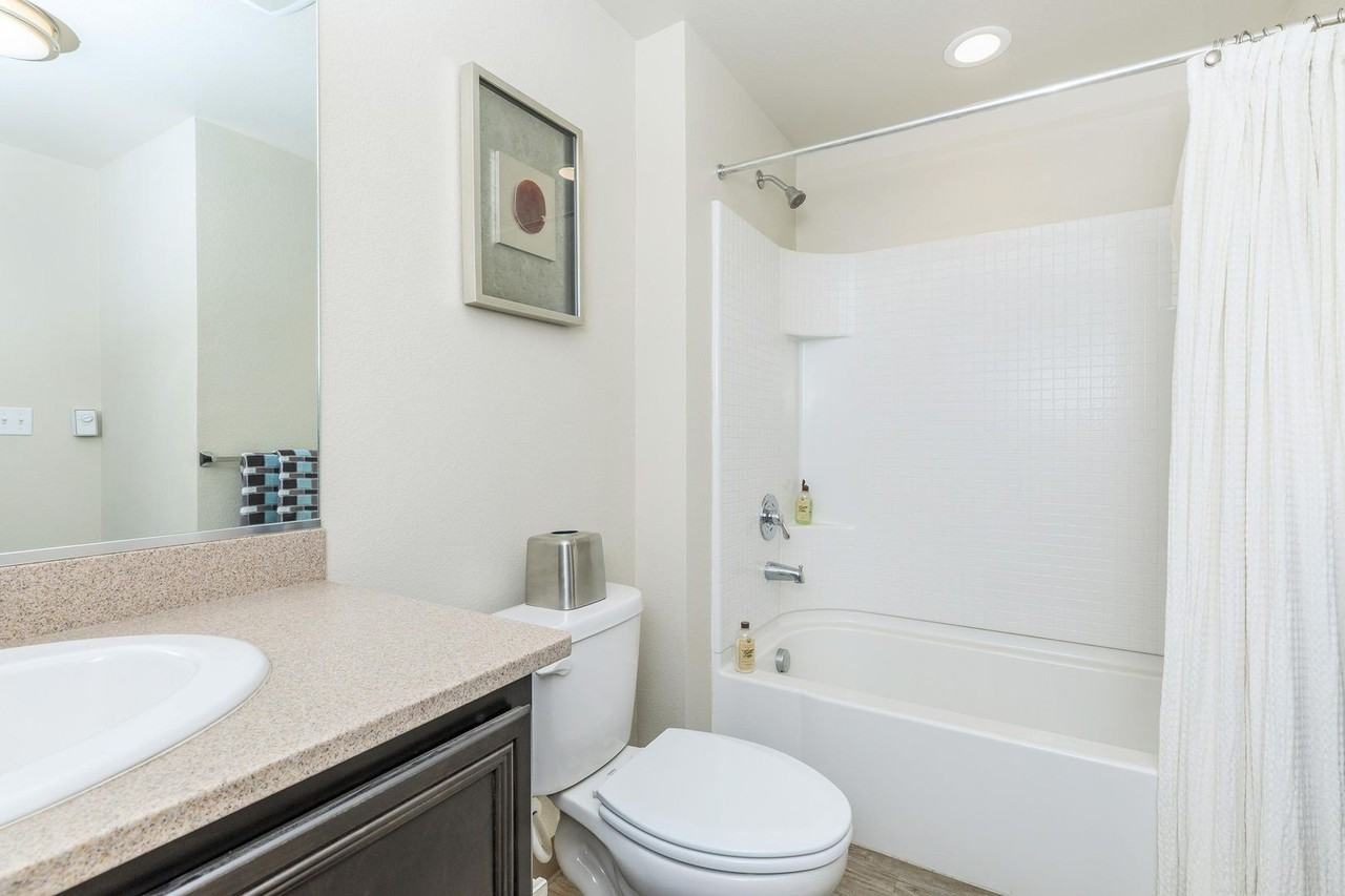 Centennial Place Apartments - Photo 4 of 12