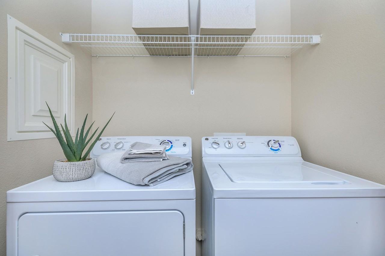 Centennial Place Apartments - Photo 5 of 12