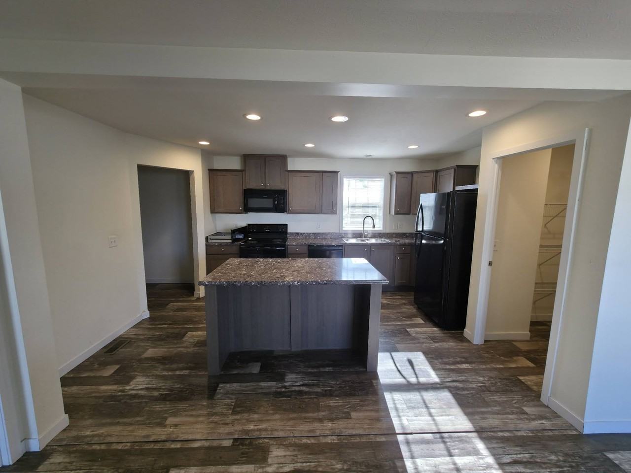 1836 Sw 11th St #240 - Photo 6 of 9