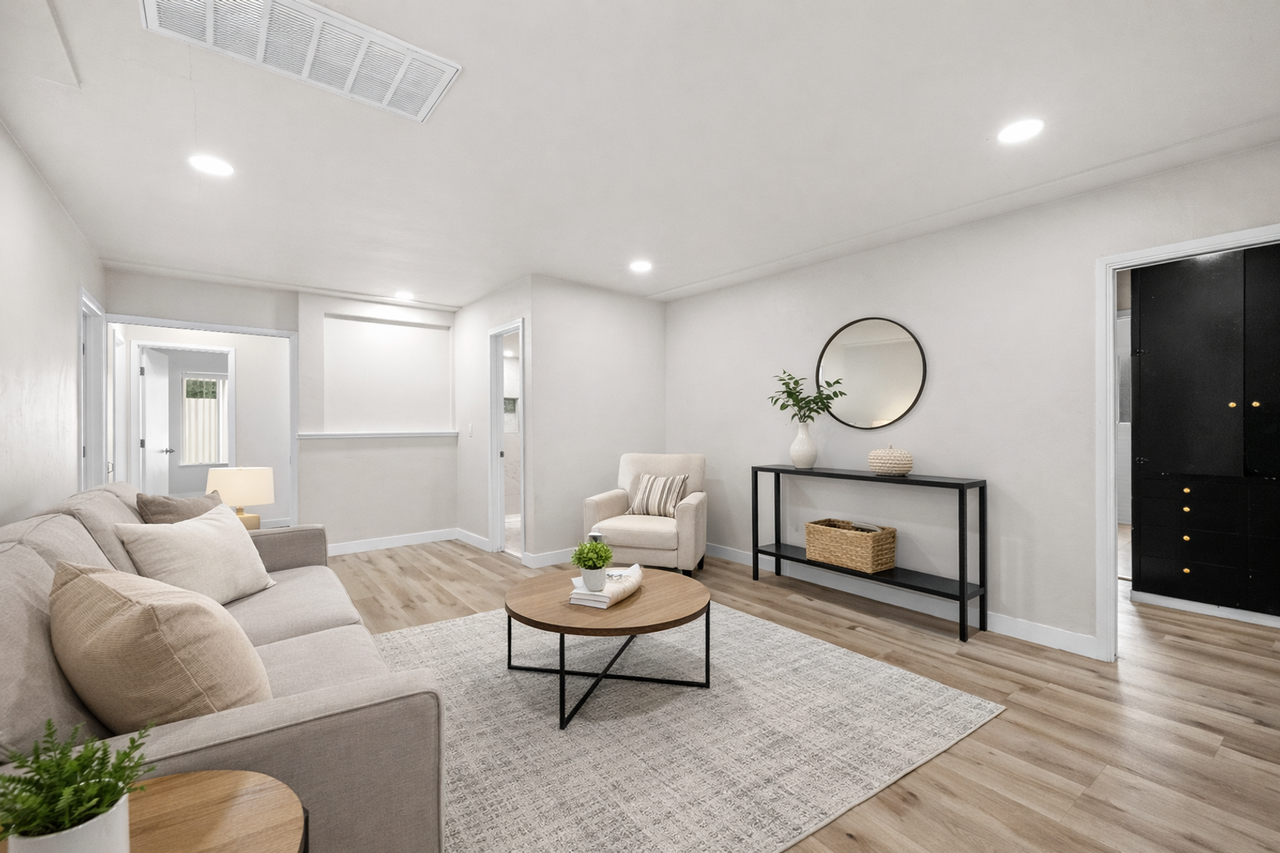 5528 Dorothy Dr - Photo 5 of 20