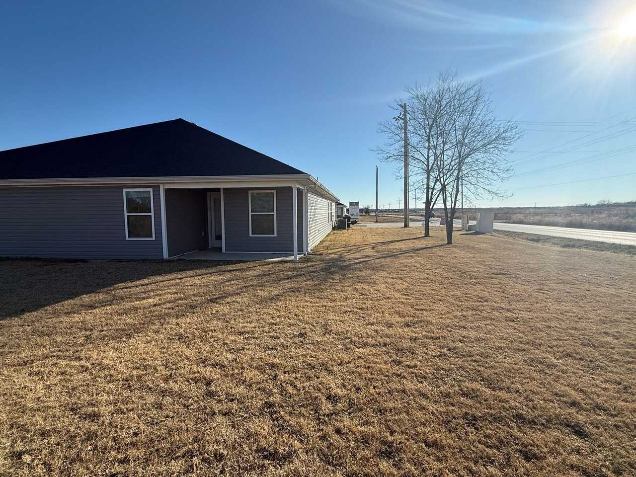 523 Alex Jordan Dr - Photo 2 of 22