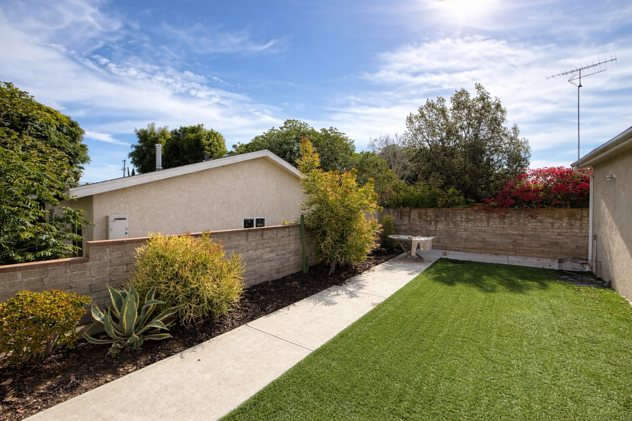 5223 E Falls View Dr - Photo 6 of 24