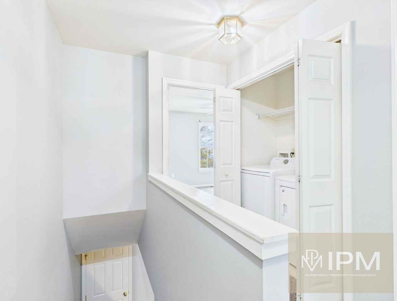 110 Ross Ave - Photo 6 of 26