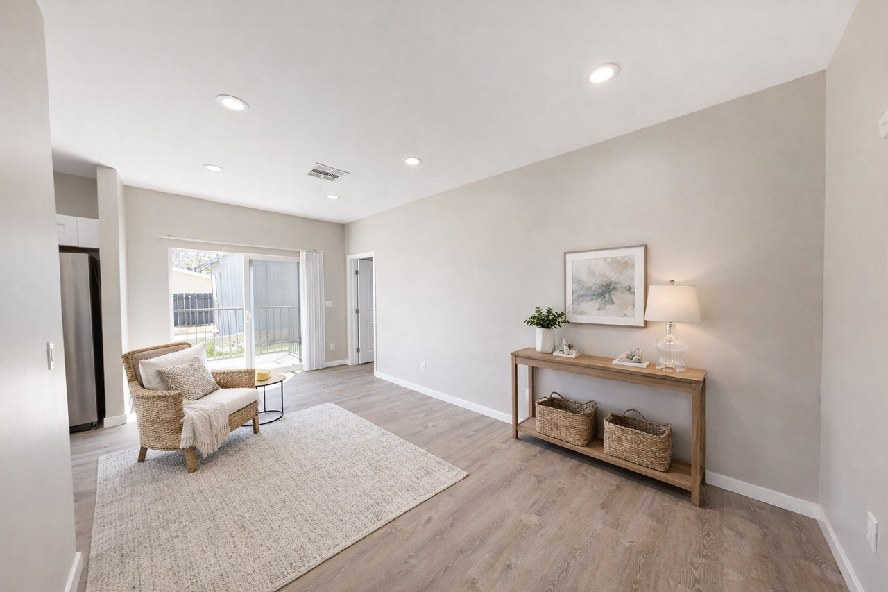 5262 Tipton St - Photo 5 of 19