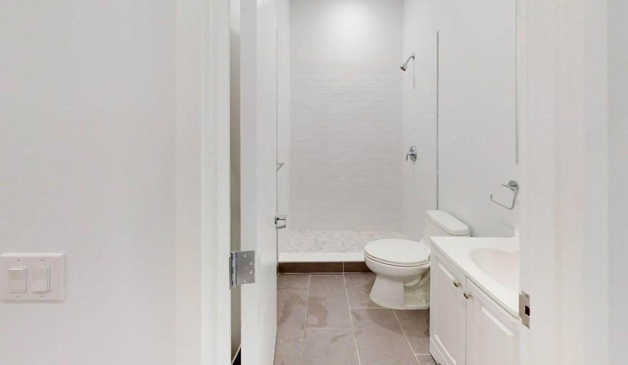 81 Halsey Street - Photo 5 of 6