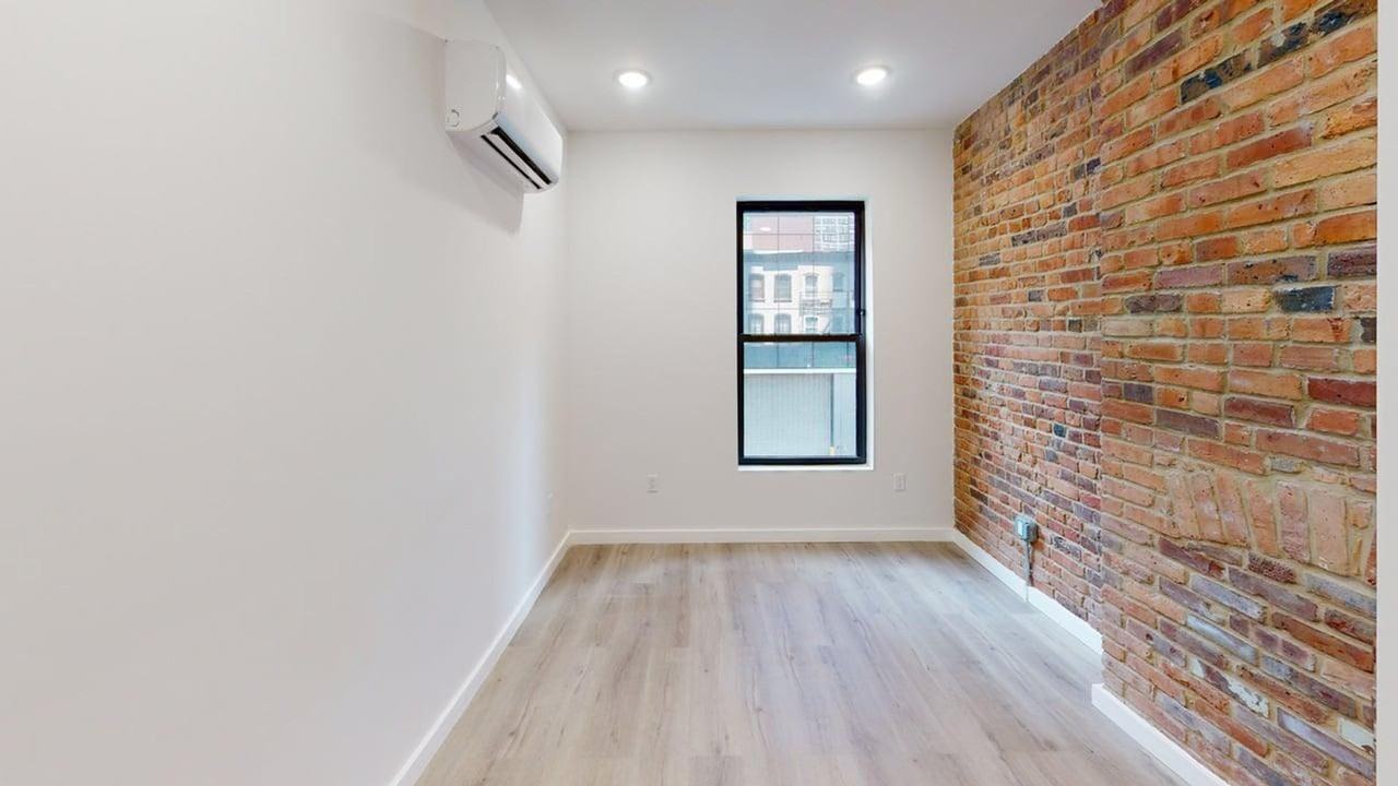 81 Halsey Street - Photo 3 of 6