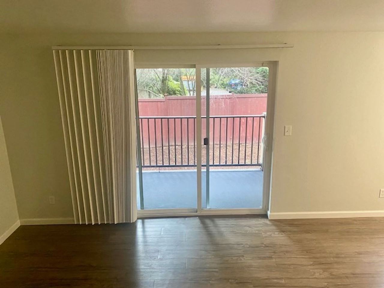 Horizon Square Apartment Homes - Photo 5 of 33