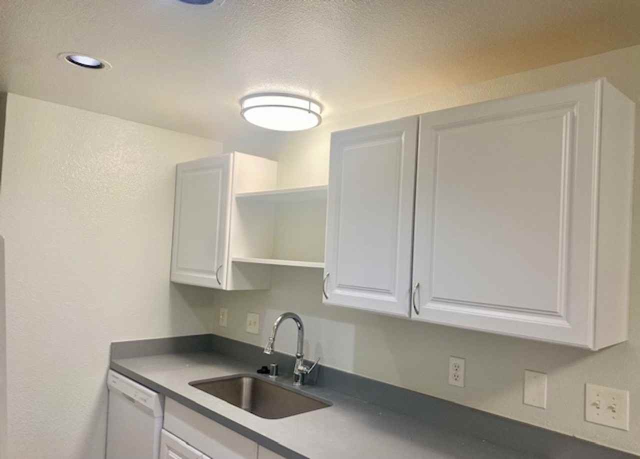 Horizon Square Apartment Homes - Photo 6 of 33