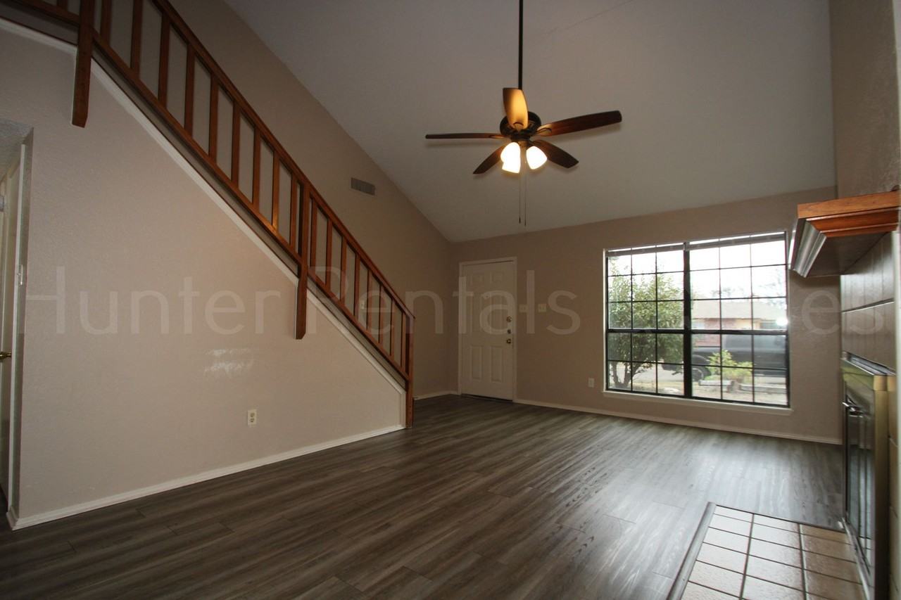 1708 Bobby Lee Dr - Photo 4 of 23