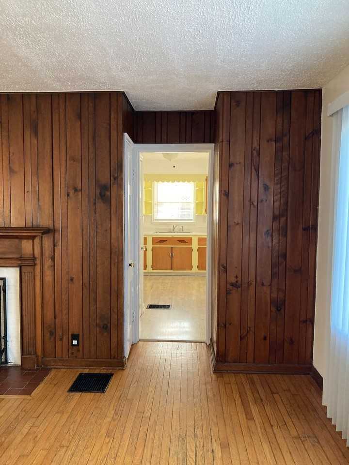 212 W Roosevelt St - Photo 7 of 23