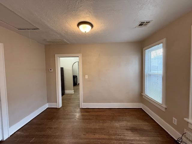 2542 Nw 12th St - Photo 5 of 8