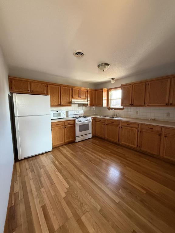 50 Cash St - Photo 5 of 9