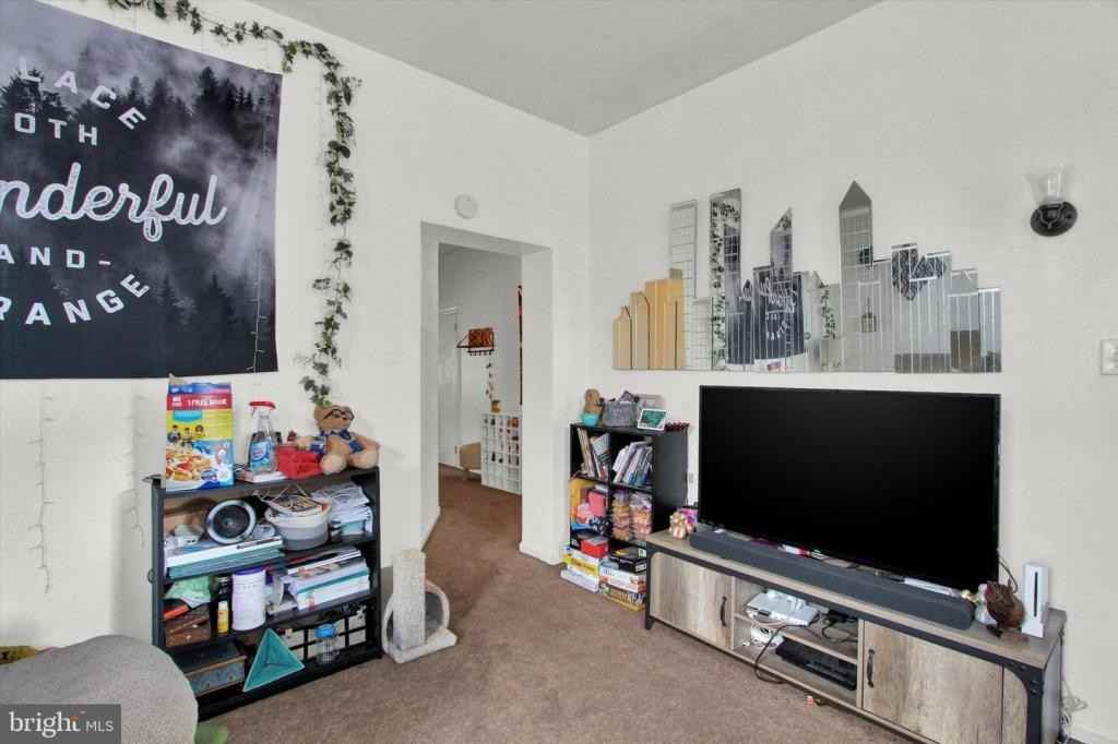 163 1st N Washington St, Gettysburg, PA  17325 - Photo 3 of 9