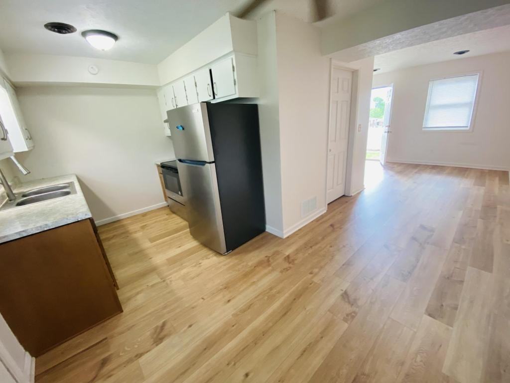 978 Villa Dr - Photo 5 of 15