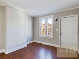 featured image of 716 School St