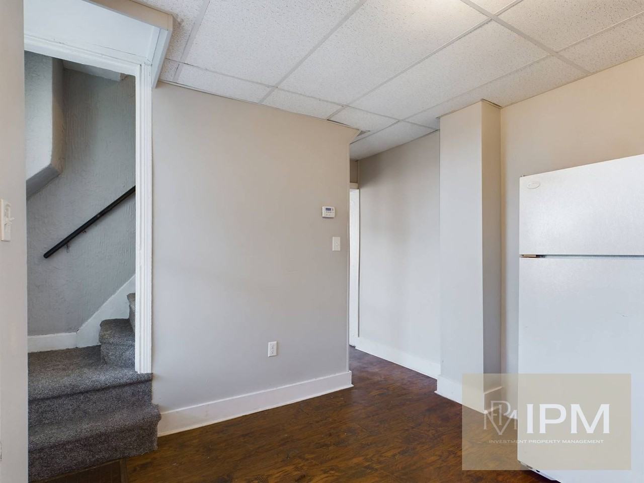 716 School St - Photo 2 of 16