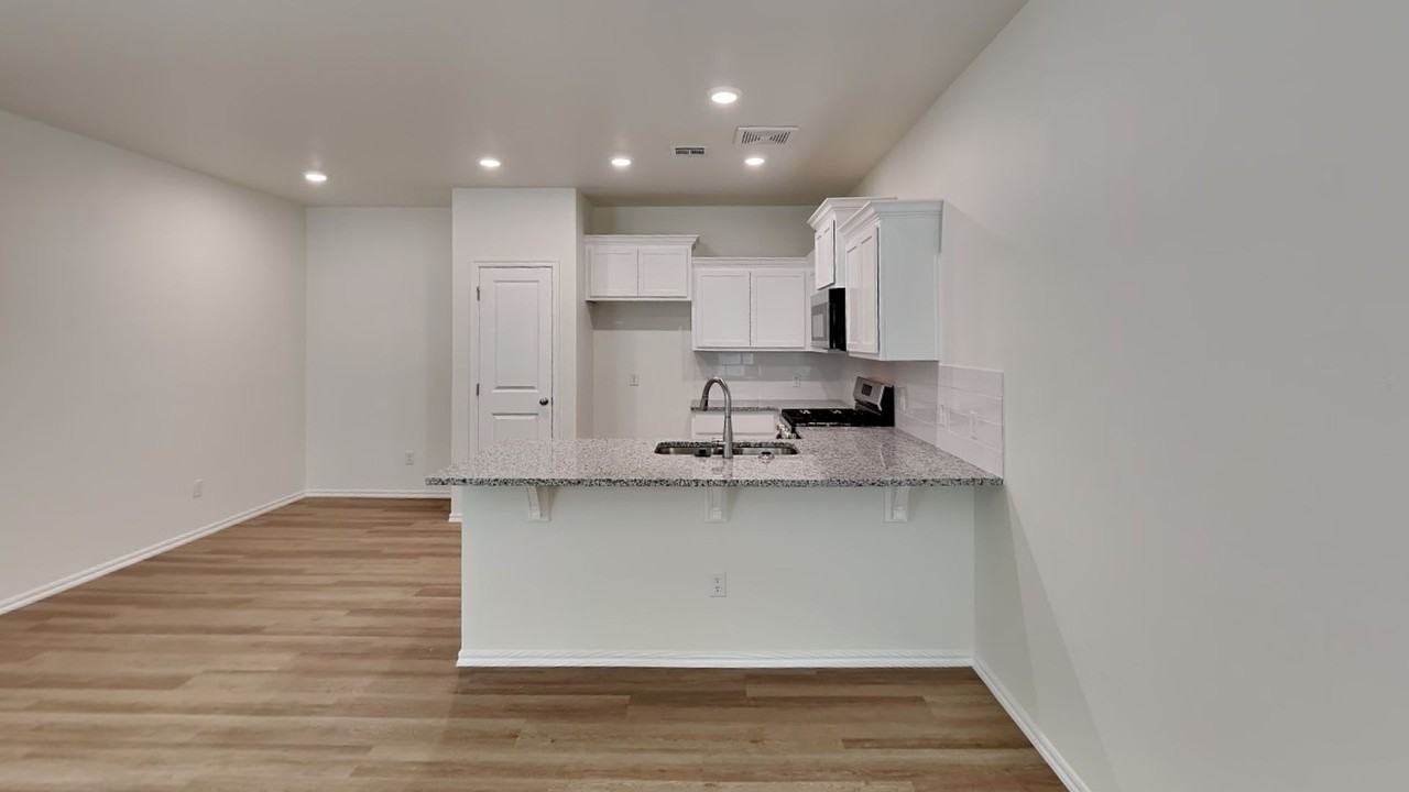 11501 Mackenzie Way - Photo 4 of 17