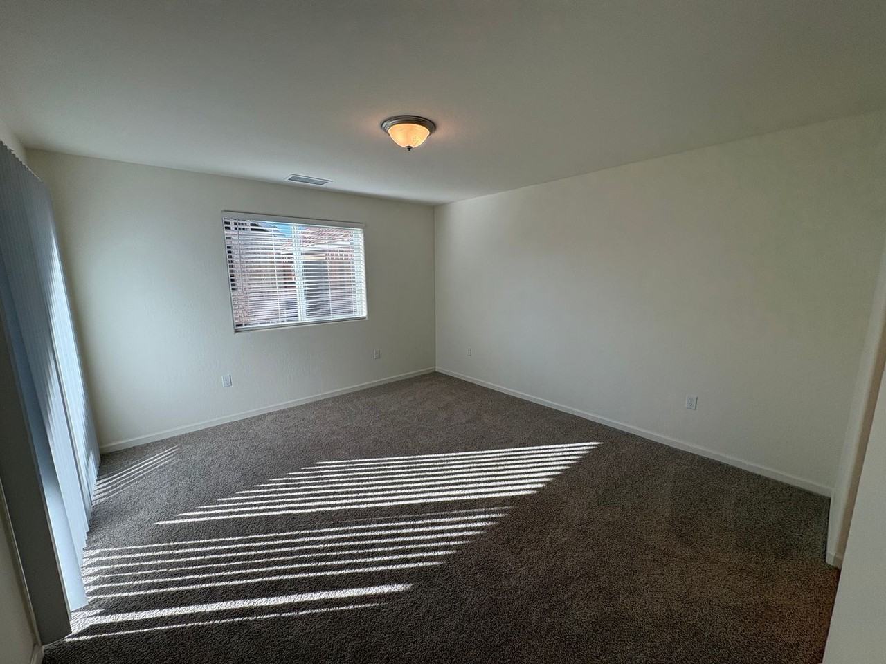 30541 Delancy Rd - Photo 2 of 29
