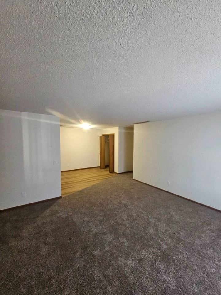 Carroll 31-Unit - Photo 3 of 11