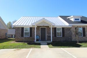 featured image of 102 Waybill Cir