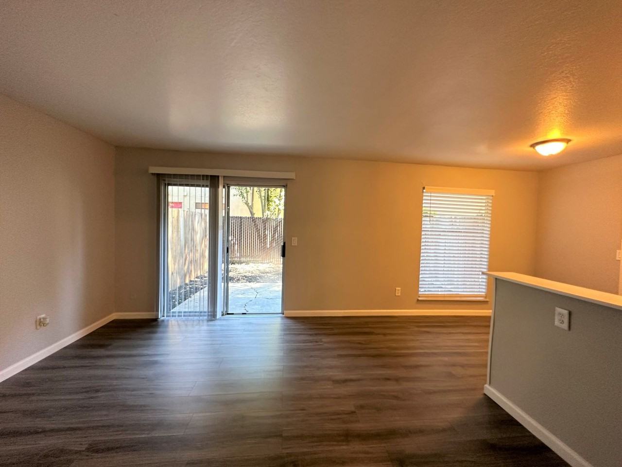 Lincoln Crest Apartments - Photo 6 of 11