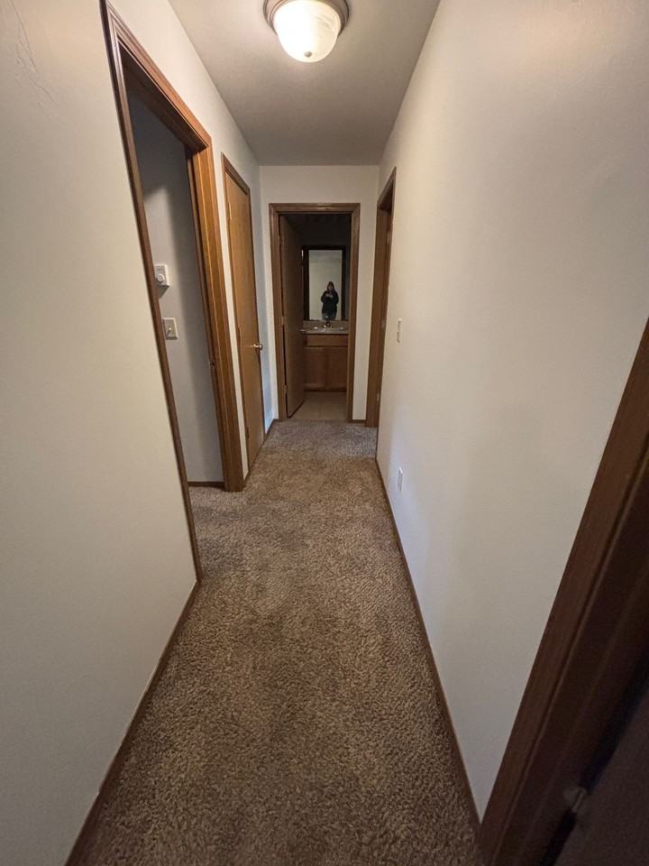 402-408 W Shore - Photo 3 of 16