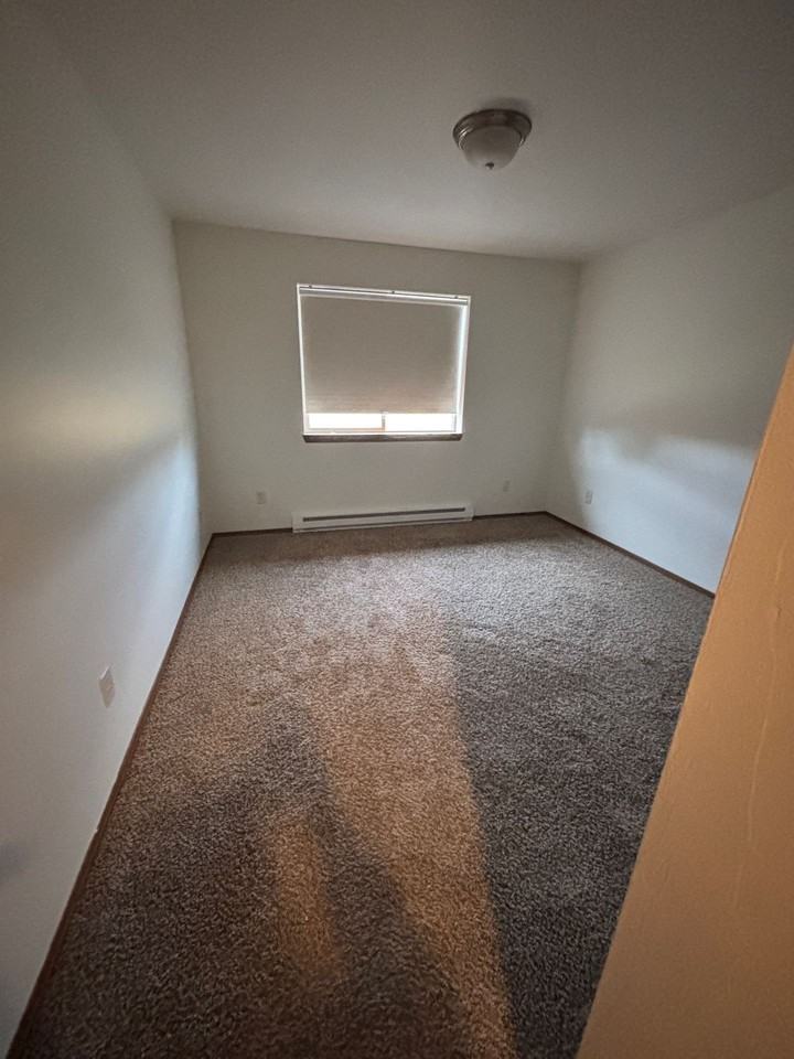 402-408 W Shore - Photo 6 of 16