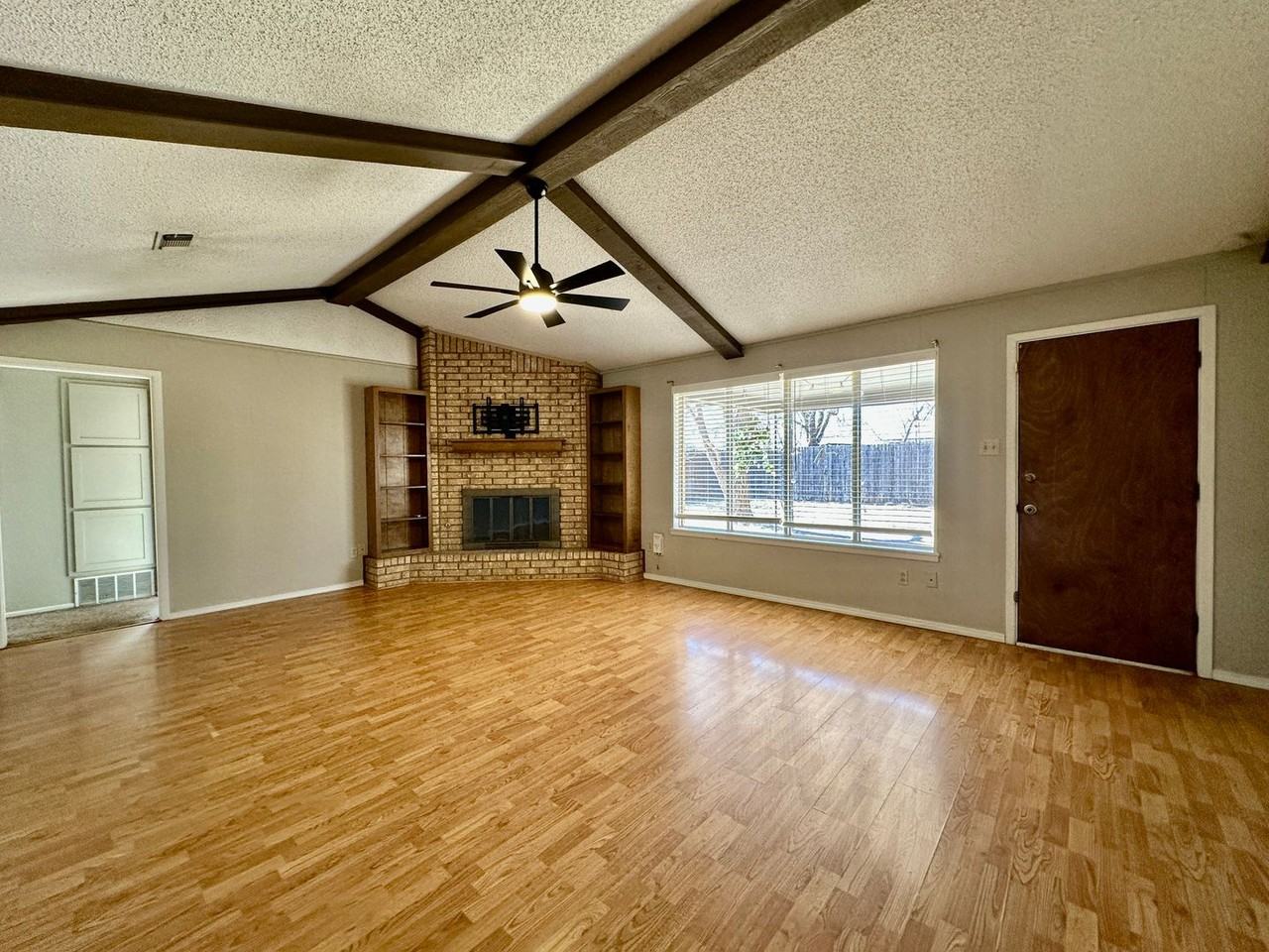 7006 Vinton Ave - Photo 3 of 12