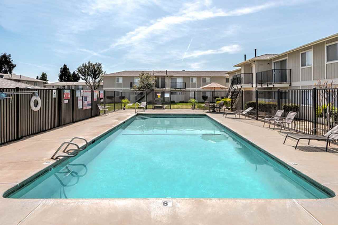 Heritage Apartments - Photo 3 of 19